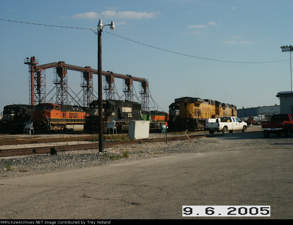 BNSF 983